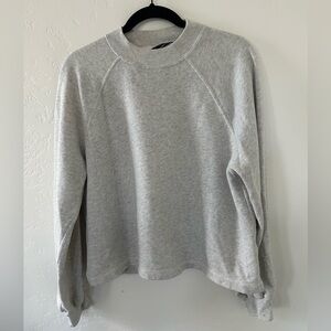 Abercrombie cropped crew neck sweatshirt